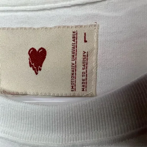 Emotionally Unavailable Unisex Graphic T-Shirt White Large Short Sleeve - Picture 6 of 7